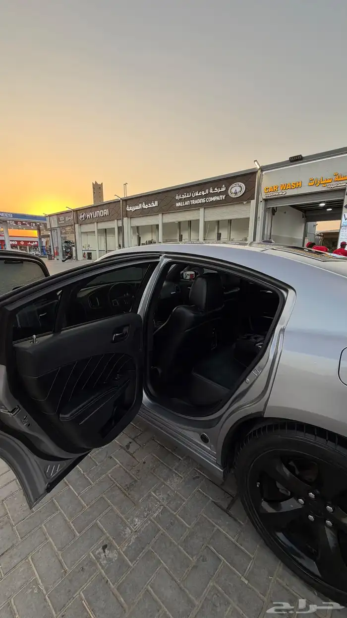 تشارجر 2013 للبيع 1