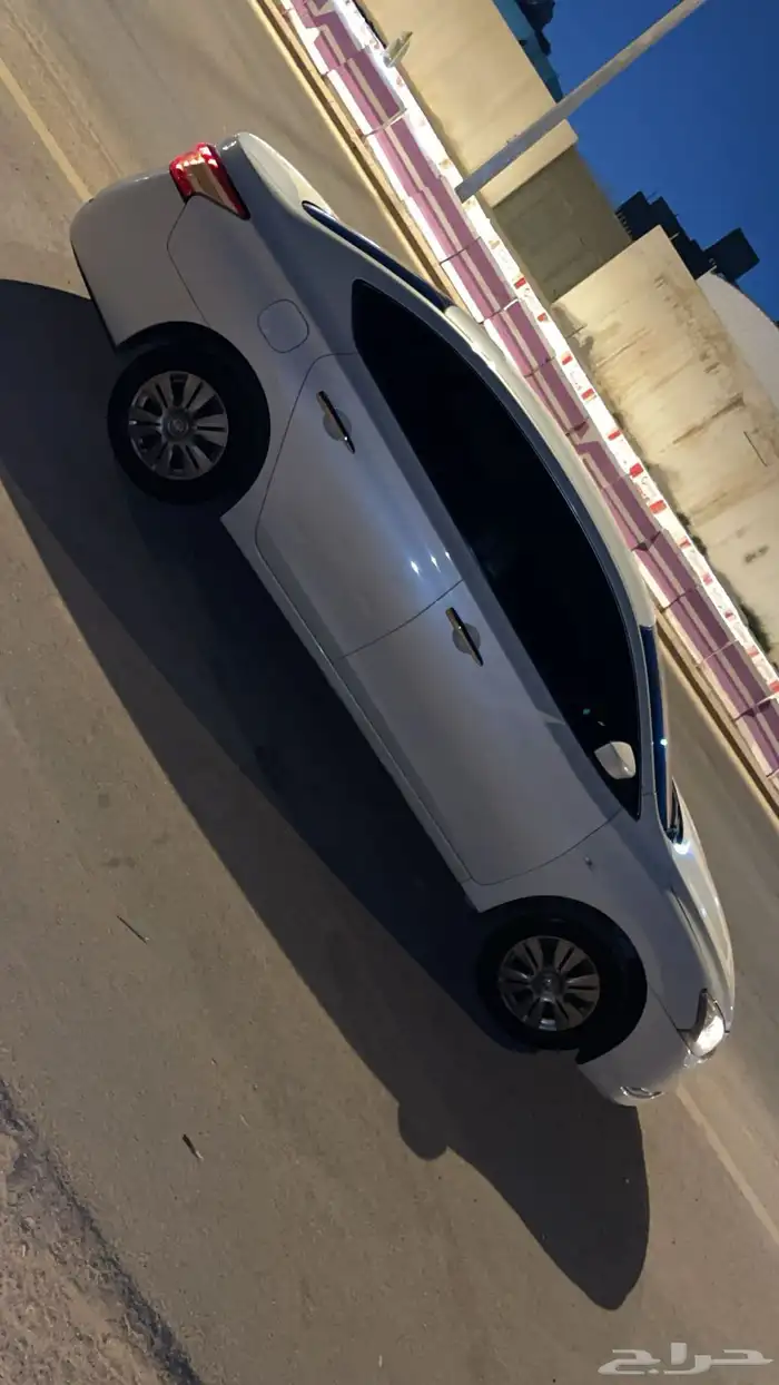 نيسان سنترا 4