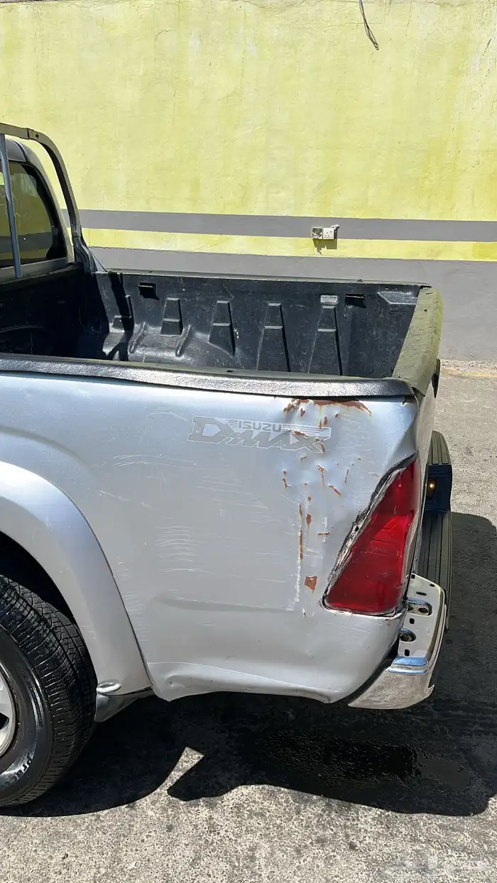 ايسوزو ديماكس 2009 4