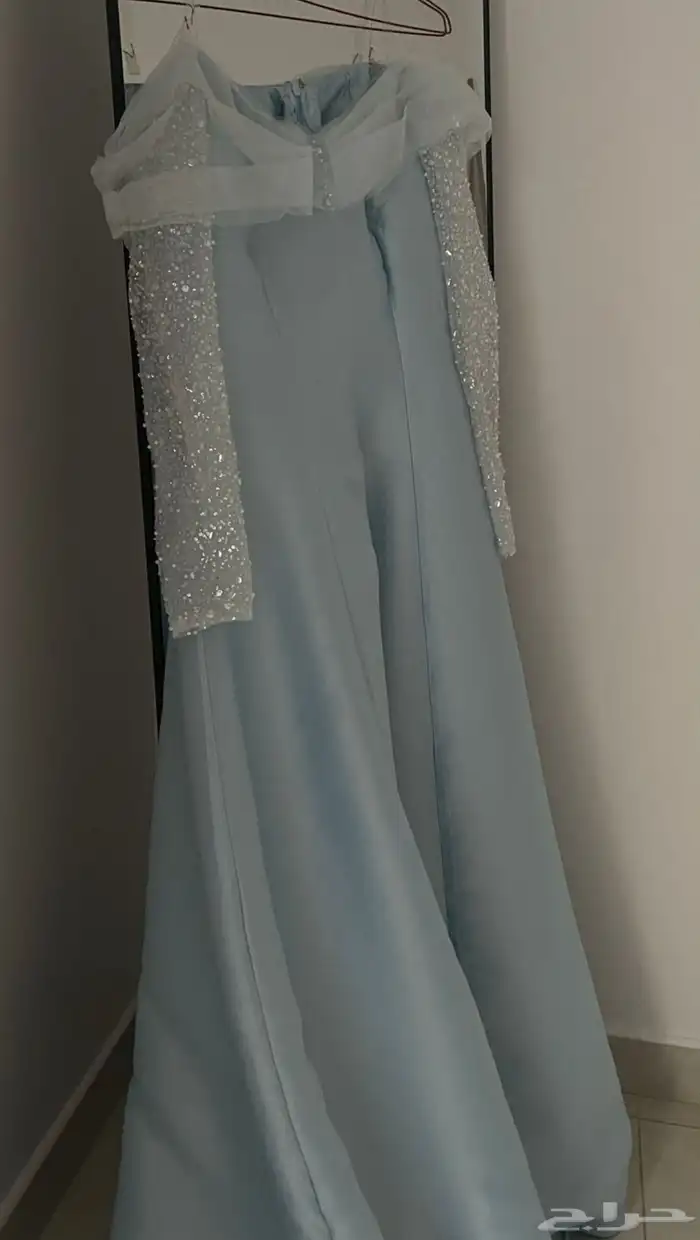 فستان نسائي 0