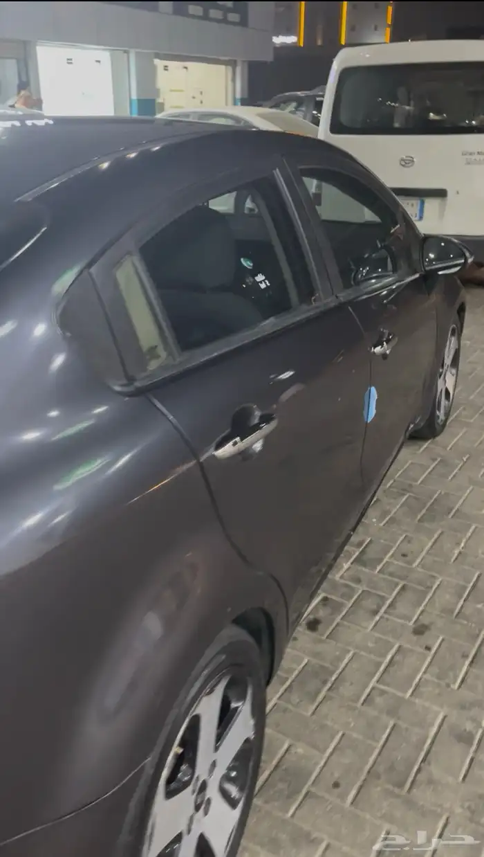 كيا ريو اتوماتيك كامله اداء ممتاز 3