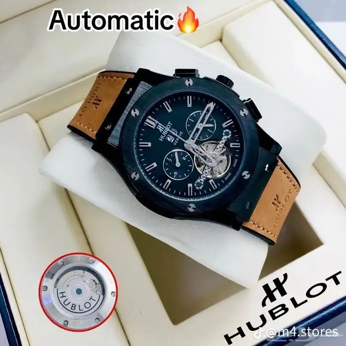 ساعات كوبي ماستر مع البكج والكيس سعر الحبة الوحدة 500 شامل 97