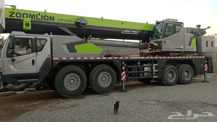 Crane and Flatbed Rental 4