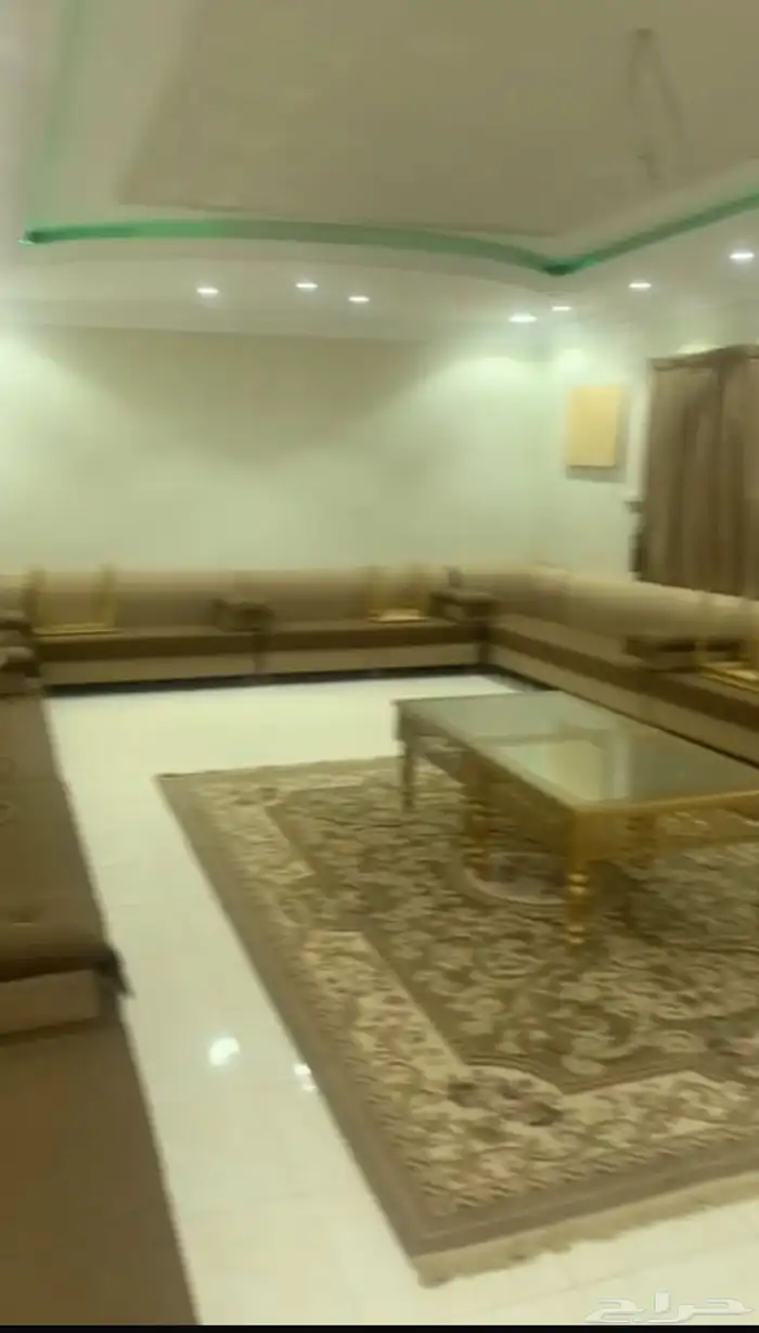 استراحة بالحرازات للايجار السنوي 1