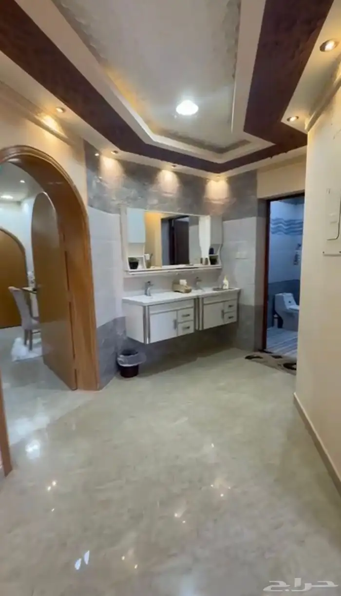 للبيع دورين مفصوله الخرج حي الاندلس 5