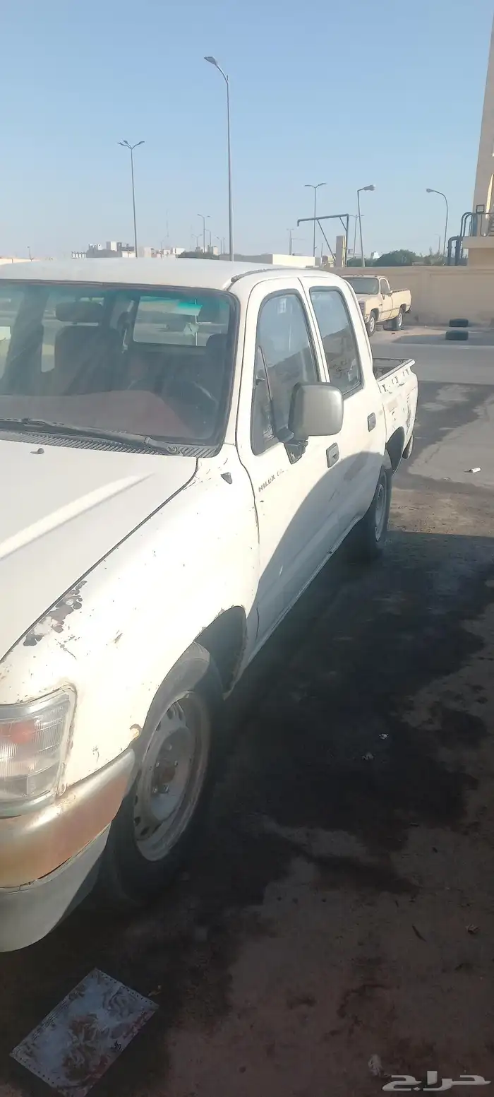 للبيع هايلكس 2001غمارتين 1
