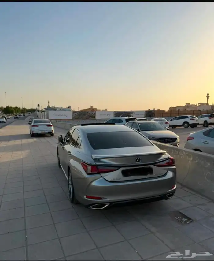 لكزس 350 ES-F 5