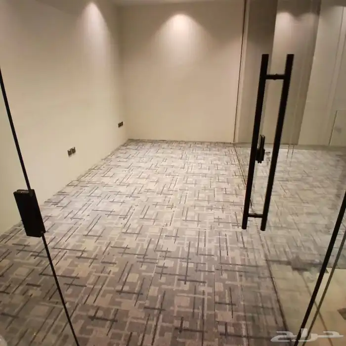 بلاط مكاتب 26