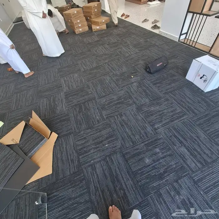 بلاط مكاتب 19