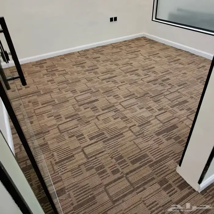 بلاط مكاتب 13