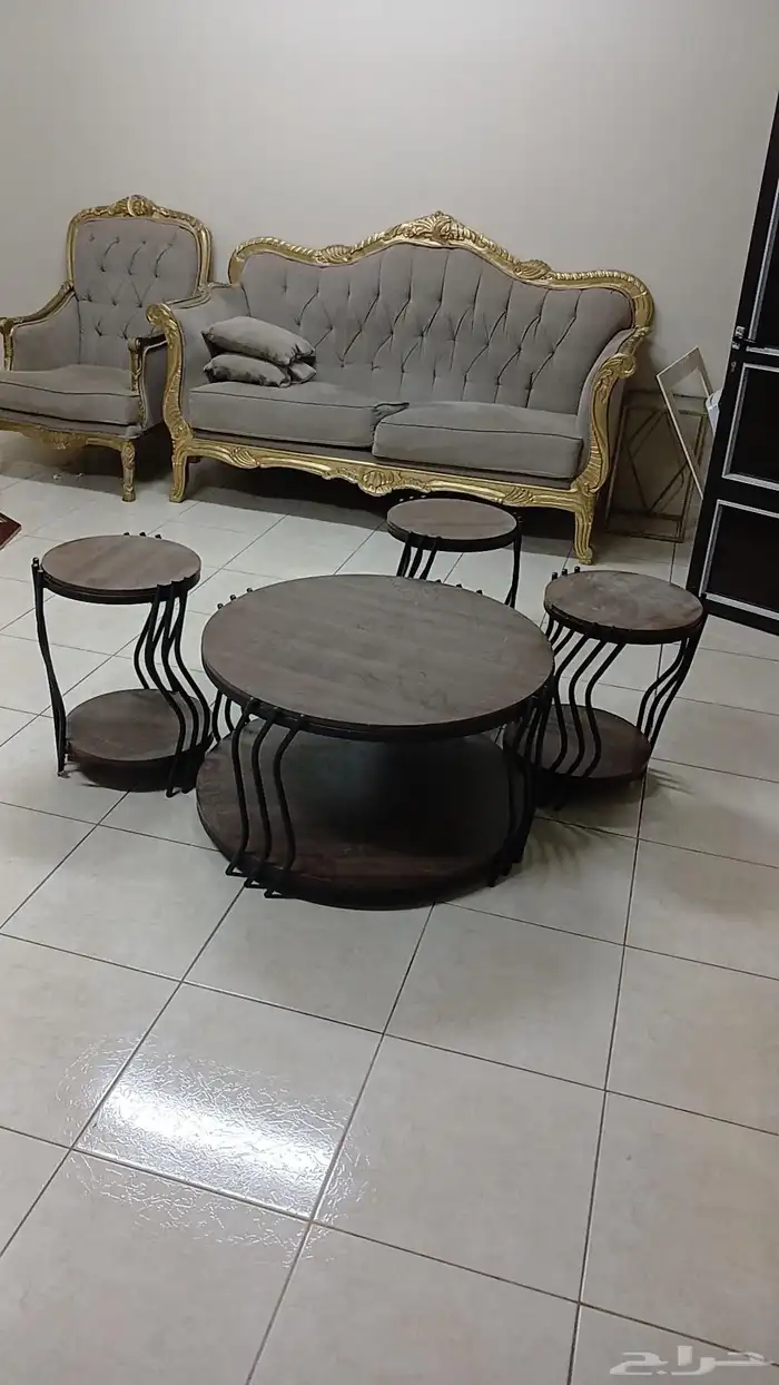 اطقم طاولات للبيع على السوم 2