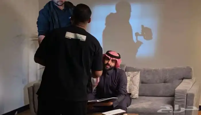 مودل  ممثل  مقدم مناسبات ومذيع   محاور بودكاست 4