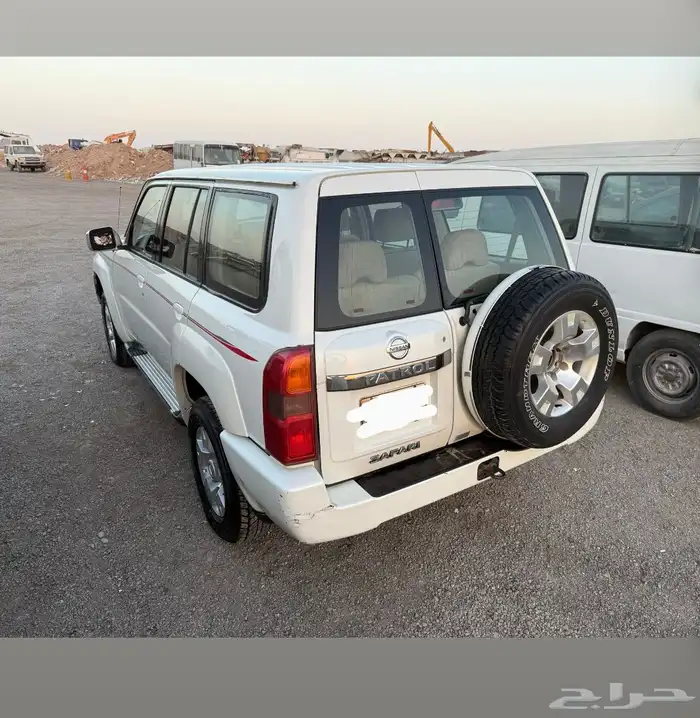 للبيع فتك 2006 نص فل عداد 225 مبيعات حكومي مكينه عطلانه 3