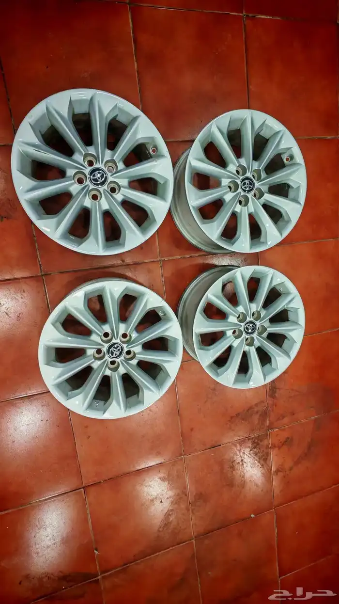 جنوط كورلا اصلي وكاله شبه جديد مقاس 16 مديل 2022 0