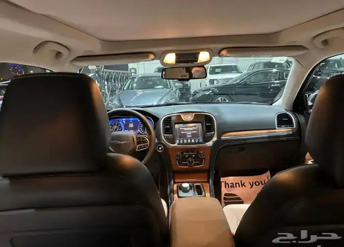 كرايزلر C300 موديل 2018 فل كامل نضيف جدا 16