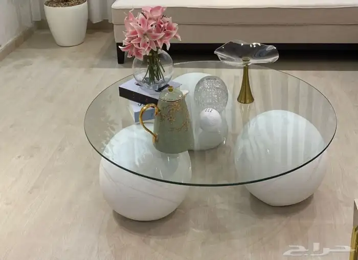 طاولة طعام خشب طبيعي وكنب مودرن ايكيا ومتفرقات 6