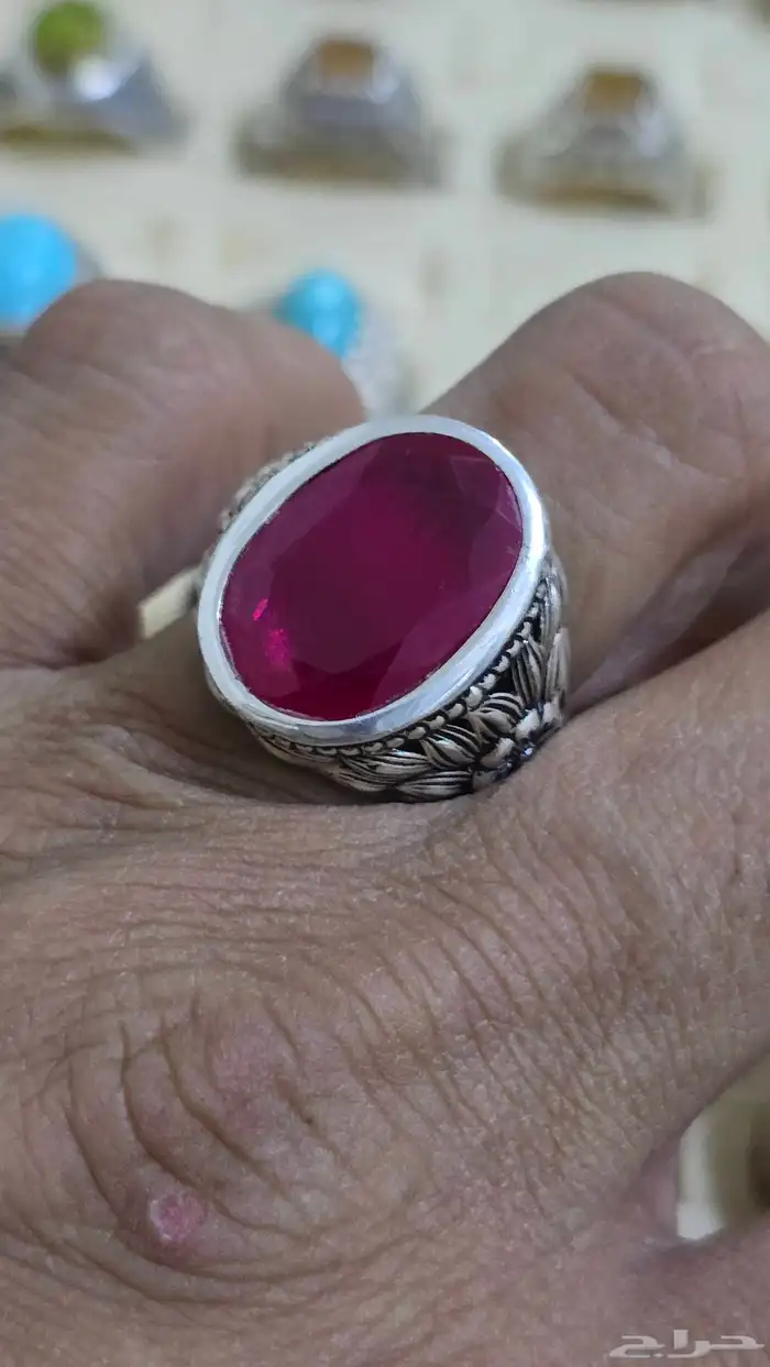 ياقوته مميزة صياغة المعلم عارف بسعر يابلاش 2