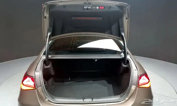 مرسيدس E300 4MATIC AMG 19