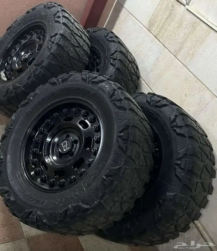 جنوط بلاك راينو اصلية مقاس 20 مع كفرات 37 انش 1