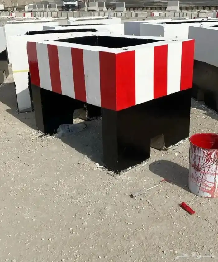 صبيات خرسانية مناهل حواجز 7