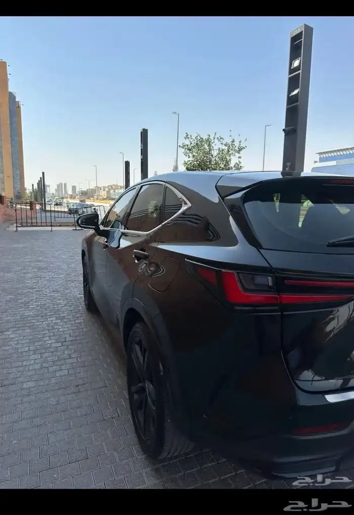 للبيع لكزسNX350H هايبرد 4