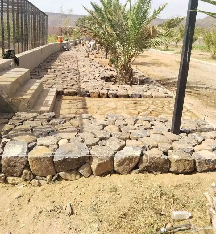 مقاول حجر وردميات وتربه زراعيه وجميع 8