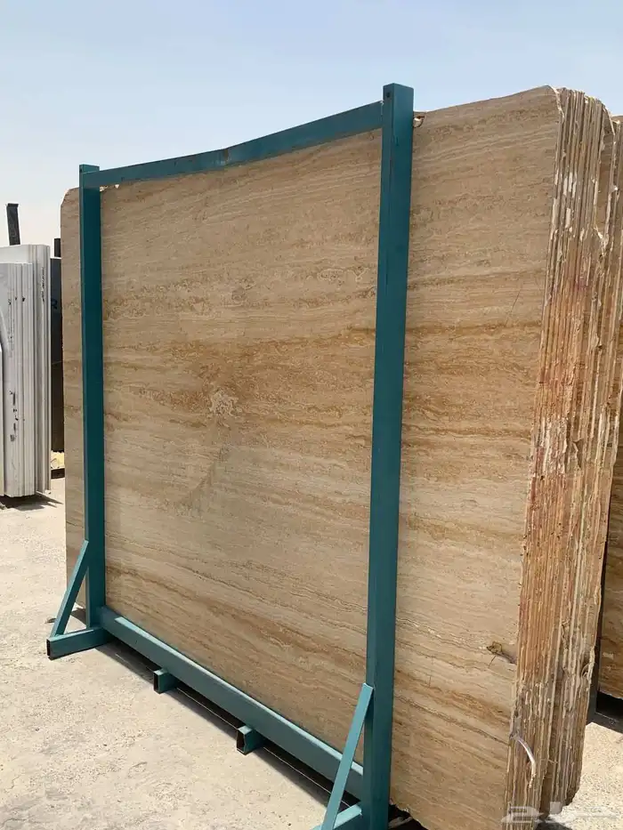 يوجد جميع انواع الرخام الطبيعي والصناعي 0