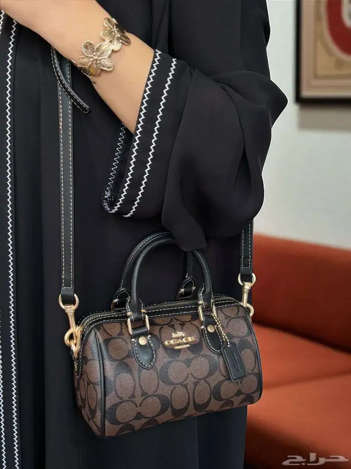 شنطة ماركة كوتش هاي كوالتي مع الملحقات شامل التوصيل والشحن 12