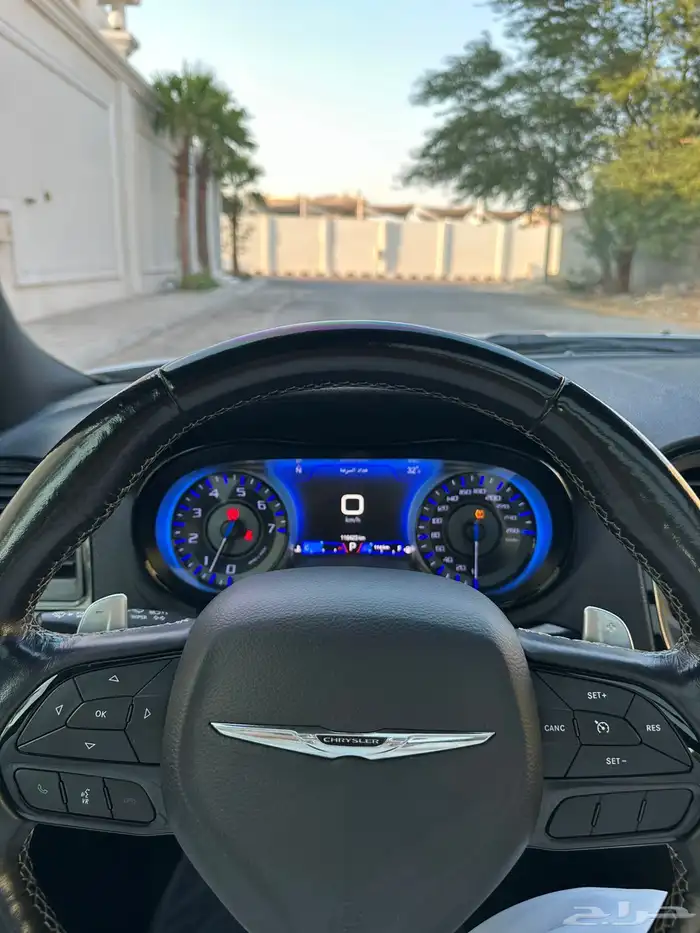 للبيع كرايزلر c300 فل كامل s 22
