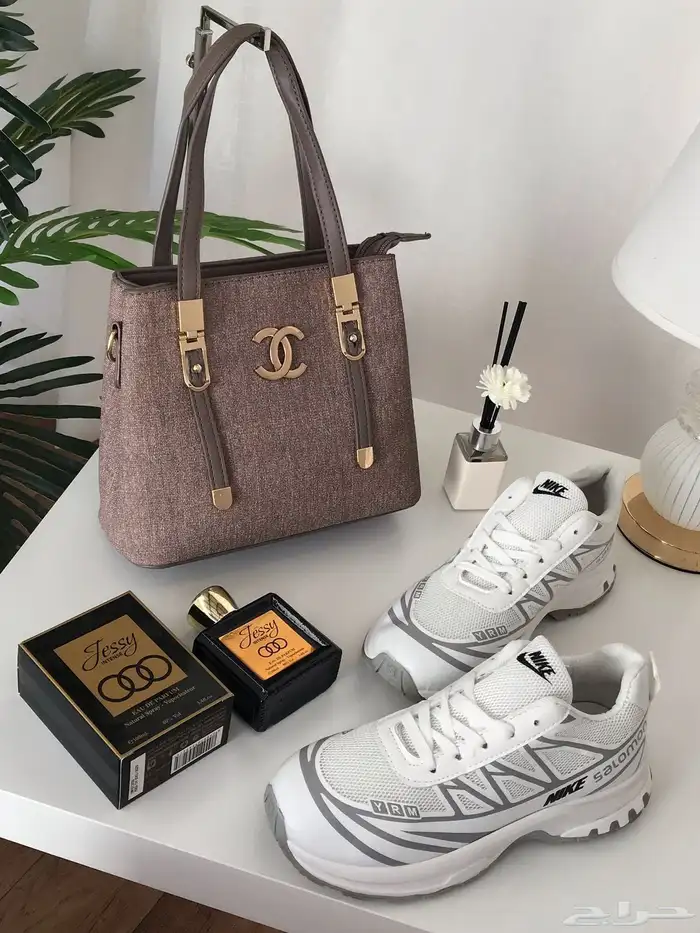 اطقم شنط وشوزات نسائية ماركات منوعه230 فقط 34