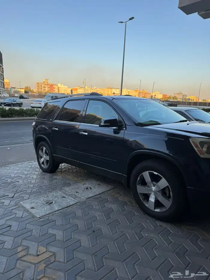 GMC Acadia SLT فل كامل 2011 0