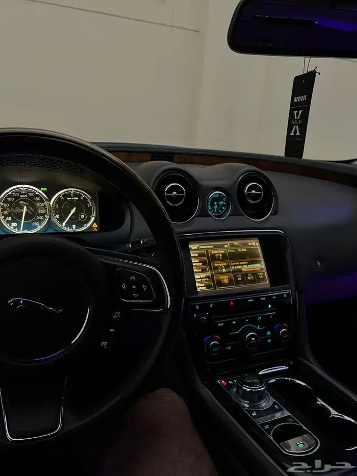 للبيع جاكوار XJL 2013 فل كامل 8