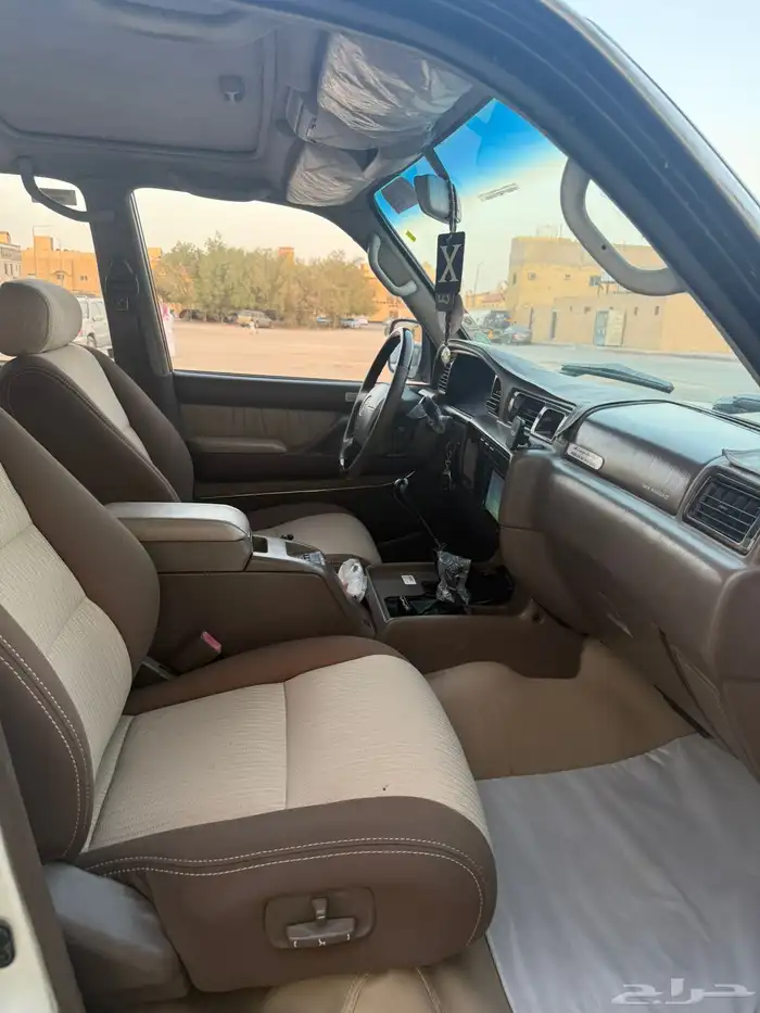 لاندكروزر VXR 1997 13