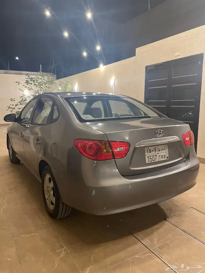 للبيع هيونداي النترا 2011 2