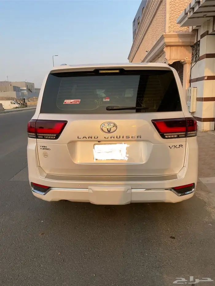 جيب تويوتا لاندكروزر 2024 1