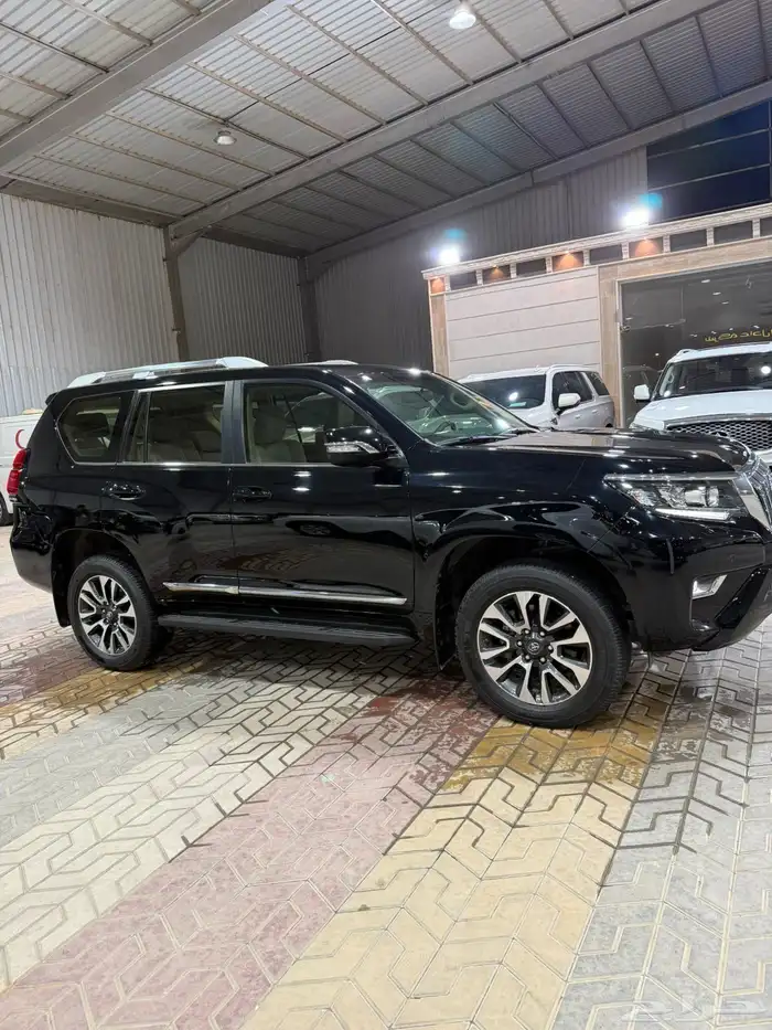 برادو 2023سعودي VXمحرك 6سلندر ممشى قليل 2