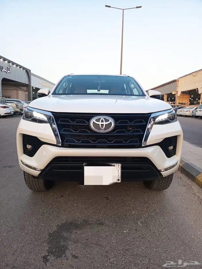 فورتشنر 2022 6 سرندل نظيف 2