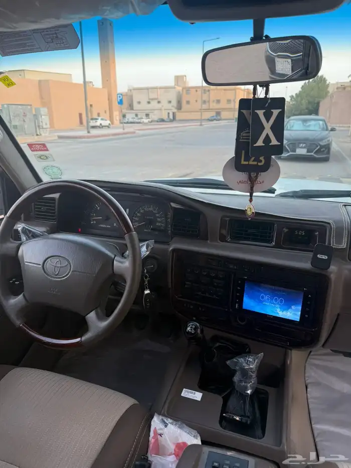 لاندكروزر VXR 1997 11