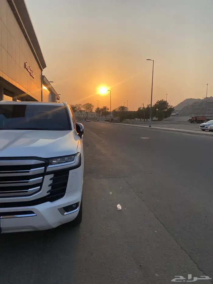 جيب تويوتا لاندكروزر 2024 9