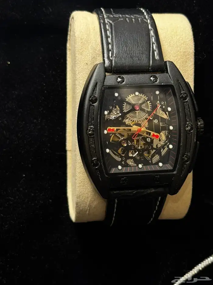 ساعات متنوعة للبيع 3