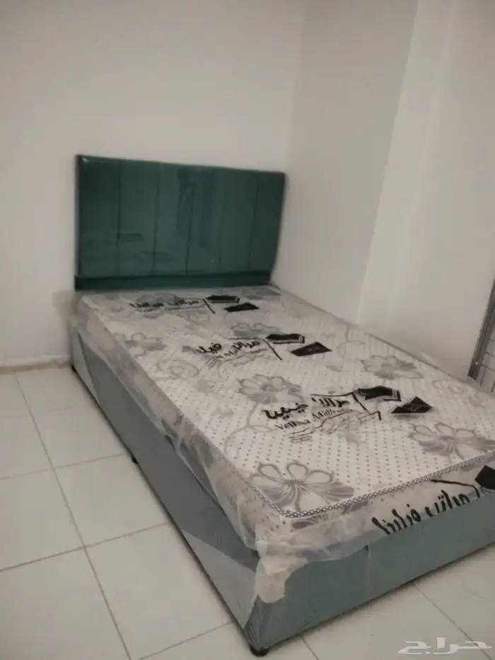 غرفة نوم كاملة  أثاث منزلي  سرير ودولاب وبطانيات 10