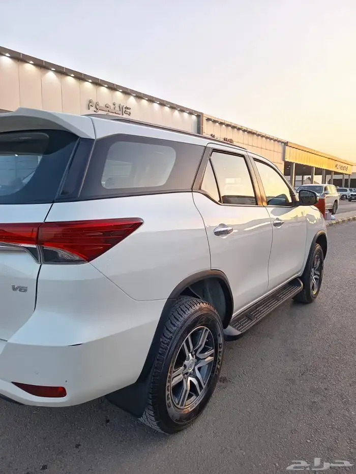 فورتشنر 2022 6 سرندل نظيف 7