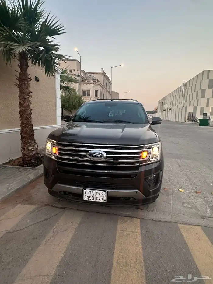 فورد اكسبديشن نظيف 2018 0