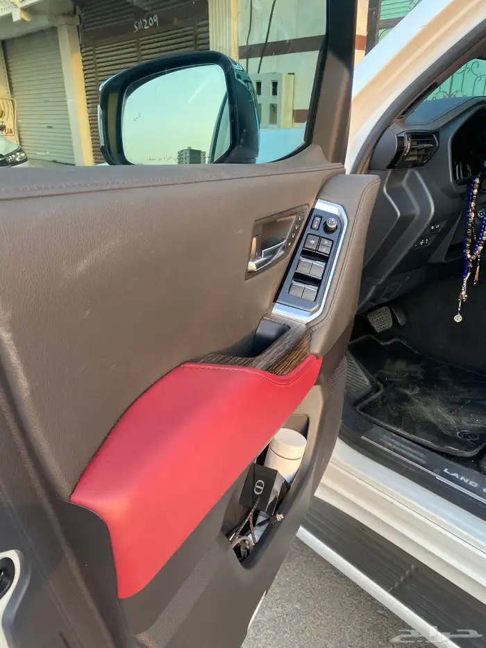 جيب تويوتا لاندكروزر 2024 10