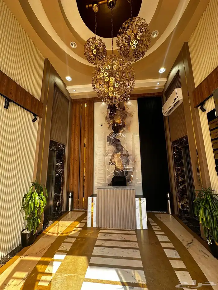 مكتب تجاري مطل على الدائري 1