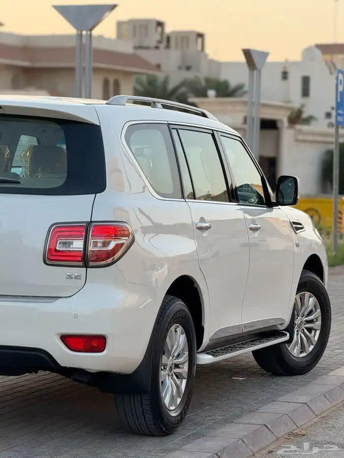 نيسان باترول 2015 بدي وكاله الحد 75 الف 12