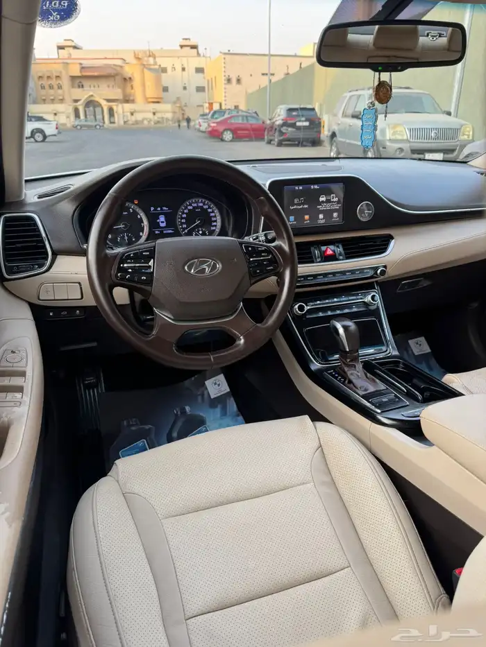 هيونداي ازيرا 2020 17