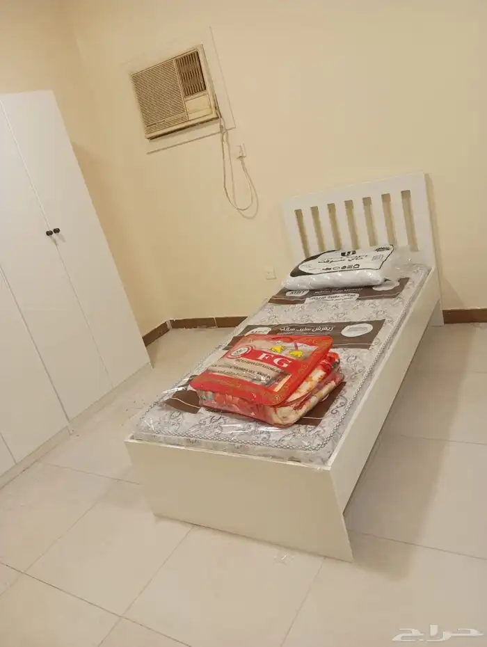 غرفة نوم كاملة  أثاث منزلي  سرير ودولاب وبطانيات 11