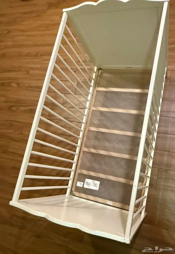 سرير أطفال 0