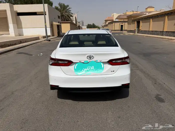 للبيع كامري 2022 ستاندر 5